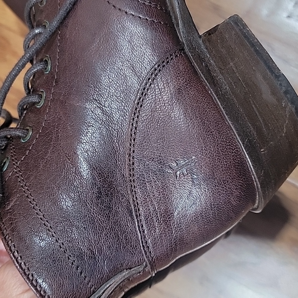 Vintage Frye Carson Dark Brown Leather Lace Up Booties - Picture 6 of 16